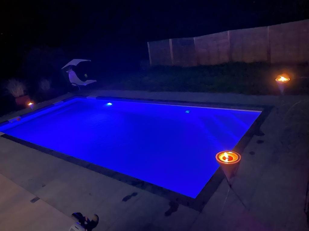 Appartement 5 Personnes Avec Acces Piscine Et Jacuzzi Villers-la-Ville Exterior foto